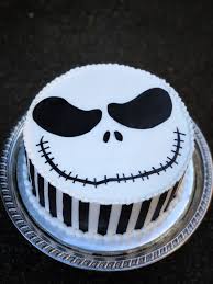 600 x 700 jpeg 119 кб. Simple Jack Skellington Cake Nightmare Before Christmas Cake Jack Skellington Cake Christmas Cake Designs