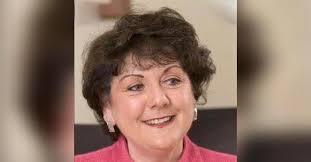 Cynthia Dellinger's Instagram, Twitter & Facebook