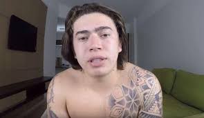 Whindersson nunes batista (born 5 january 1995) is a brazilian comedian, singer, and youtuber known for his comedy videos since 2013. Apos Desabafo Whindersson Nunes Cancela Shows E Passa Por Cirurgia Portalnamira Com