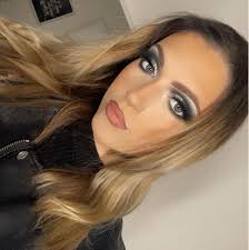 Hi! i'm looking to get hybrid lashes fitted in sometime soon, best place to  go? can travel if needs be💛