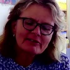 Rowena Cole's Instagram, Twitter & Facebook