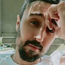 Aaron Shively (@feerspreads) • Threads, Say more