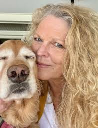 Lori Slagle's Instagram, Twitter & Facebook