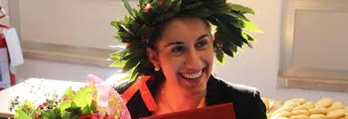 Negli interstizi della storia. Per Silvia Romano