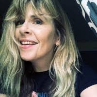 Theresa Messenger's Instagram, Twitter & Facebook