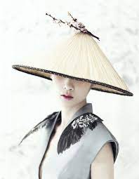 Photographer Yin Chao Brings The Sensibilities Of The East To The West In Harmony Http Www Chinesefashio Fashion Design Collection Fashion Oriental Fashion