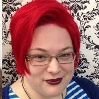 Julie Asta's Instagram, Twitter & Facebook