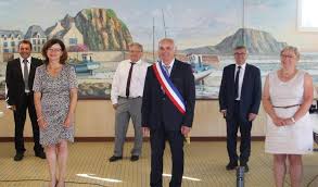 Municipales à Lanvollon. Arsène Nicolazic rendosse l'écharpe de maire