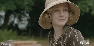 Starring carey mulligan, ralph fiennes, lily james and johnny flynn, the story begins in 1939, in a bucolic and sprawling suffolk which at first feels like an escape from the looming shadow of the. The Dig First Look Lily James And Carey Mulligan Star In Netflix Drama Daily Mail Online