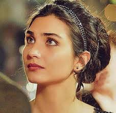 Black money love (kara para ask) is now streaming on netflix, but they have divided every episode into roughly three parts. 65 Elif Style Ideas Tuba Buyukustun Style Tuba