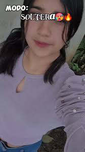 Solteros y Solteras: ¡Levantando las Manos!