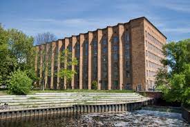 Firma, almanya genelinde enerji tedarik ettiği üç milyondan daha fazla memnun müşteriye sahiptir. Vattenfall Europe Berlin Berlin Wedding 1928 Structurae