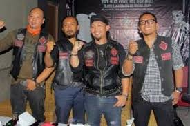 Terimakasih kepada seluruh member bikers brotherhood mc indonesia baik yang ada di indonesia maupun di amerika, anda semua telah mencerminkan warga negara yang baik dengan mematuhi keputusan hukum. Brotherhood Rahasiakan Jumlah Anggota Ini Alasannya