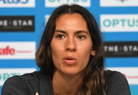 King claims title after dominant win in final