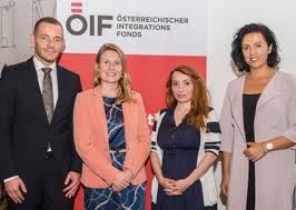 Für raab, die sich in der debatte zu wort meldete, bedeute gute familienpolitik, „die besten rahmenbedingungen für familien zu schaffen. Neue Und Alte Gesichter Erste Ministerinnen Sind Bekannt