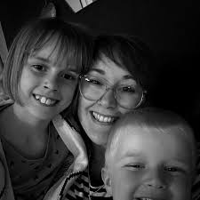 Leanne Gaskin (@leanne.brett.18) • Facebook