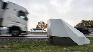 Die salzbachtalbrücke auf der a66 ist gesperrt. Bald Wieder Drei Der Vier Spuren Auf Salzbachtalbrucke Frei