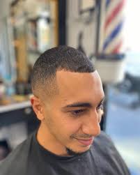Skin Fade 👌🏻followed by a shampoo wash and a razor line up finish 🤩 Get  Blessed only @vincesbarbershopsd 👍🏻 Thanks for the support @amad_samara  Open 7 days Mon-Fri 9-7pm Sat-Sun 9-5pm #sandiegobarber #