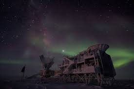 South Pole Telescope Beneath The Milky Way And Aura Borealis Northern Lights South Pole Station Aurora