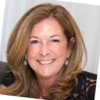 Dana Conroy's Instagram, Twitter & Facebook