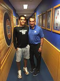 Alonzo adams/usa today sports and, yeah, even lue has an opinion on the best option for trae as he leads the family to the team bus. 2017 Guard Trae Young Adds Duke Offer On Visit Zagsblog