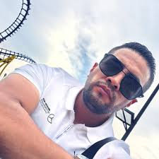 David Briones (@criszthus.machin) • Facebook