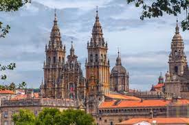 The city has its origin in the shrine of saint james the great. Die Kathedrale Von Santiago De Compostela In Santiago De Compostela Spain Info Auf Deutsch