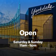 There are 270 stores at yorkdale shopping centre. Yorkdale Style Yorkdalestyle Twitter