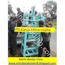 Pandawaland pabrik batako press terbaik di jawa timur. Jual Mesin Paving Blok Manual Pd Karya Mitra Usaha Bogor Jawa Barat Indotrading