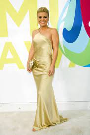 Aug 23, 2015 · kelly clarkson. Kelly Clarkson Mtv Vmas 1