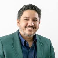 Hernan Charry's Instagram, Twitter & Facebook