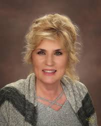 Congratulations to our April 2019 Employee of the Month, Scotty Erdey!  Scotty is always positive. She exudes peace, calm, kindness and knows how  to make her co-workers feel special.