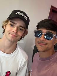 ✨️Chegou o momento dele ❤️ Nosso Beau Maxwell. 📷 via instagram  @khobeclarke 🫶 . . . . . . .  #offcampus#ellekennedy#books#primevideo#garrettgraham#johnlogan#johntucker#hannah#alliehayes#deandlaurentis#justinkohl#philgraham#thedeal#fyg#oacordo  ...