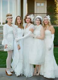 Colorful wedding dresses come in a wide range of different hues from soft blushes to pastel blues to deep emeralds. Dress To Wear For Wedding Anniversary Off 67 Felasa Eu