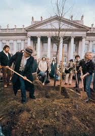 Dia center for the arts/distributed art publishers, 636 broadway, new york, ny 10012. To Honour Joseph Beuys S Landmark Urban Forest Installation 100 Oak Trees Have Been Planted Outside Tate Modern The Art Newspaper