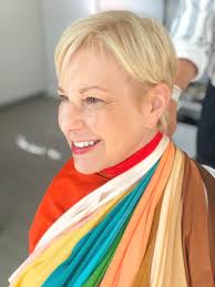 A Style Reset With Red Leopard by une femme d'un certain âge. — Red Leopard