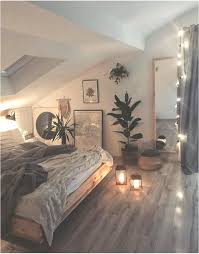 Cozi Homes Uff Instagram Wir Lieben Dieses Gemutliche Schlafzimmer Welcher Niedrige Wohnh In 2020 Minimalist Bedroom Design Minimalist Bedroom Bedroom Makeover