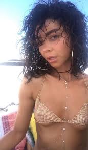 Sarah Hyland Nude Photos Free porn