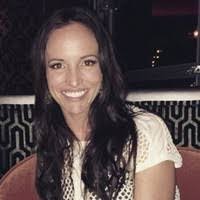 Amanda Benton's Instagram, Twitter & Facebook