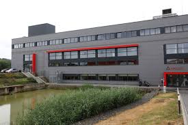 Ceratizit produce a vast range of inserted cutting tools, with over 100,000 different products. Tageblatt Lu Osterreichische Plansee Group Ubernimmt Mehrheit Von Ceratizit Aus Mamer