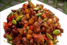 500 ml santan dari 1/2 butir kelapa parut. Mengenal Kreasi Masakan Sambal Goreng Daging Yang Bisa Anda Coba