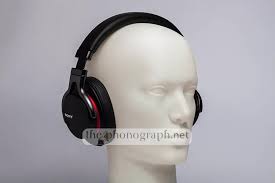 You must use high quality tracks with a high quality audio system to use the mdr 1a to its potential and i can guarantee most youtube reviewers will not do. Sony Mdr 1a Review Thephonograph Net