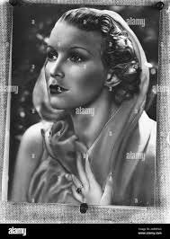 Portrait womens hi-res stock photography and images