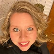 Danielle Scarborough's Instagram, Twitter & Facebook