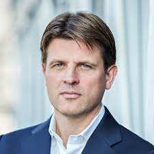 LVMH Appoints New CEO and Arnault's Son to Head Tiffany