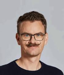 Full article: Can a troubleshooting AI assistant improve task performance  in industrial contexts?