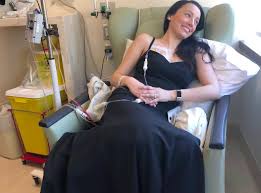 Stage 4 colon cancer is classified into two categories, stage 4a and 4b: Diana Zepeda Stage 4 Colon Cancer Mistaken For Food Poisoning
