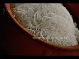 How To Make Kerala Soft Idiyappam Noolappam Noolputtu With Subtitle Recipe No 62 Youtube Cooking Recipes Desserts Kerala Food Rice Flour