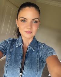 Bree Mcdermott's Instagram, Twitter & Facebook