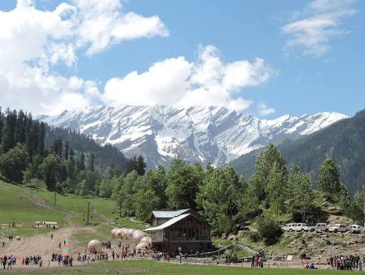 Solang Valley adventure sports near Manali, featured in the Delhi to Shimla-Manali Himachal Trip Cost guide